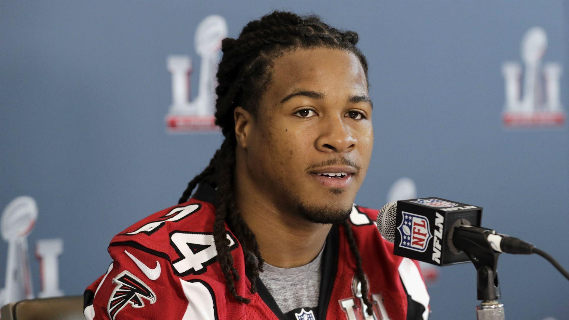 Falcons' Devonta Freeman: 'Dodging a bullet' is a distraction