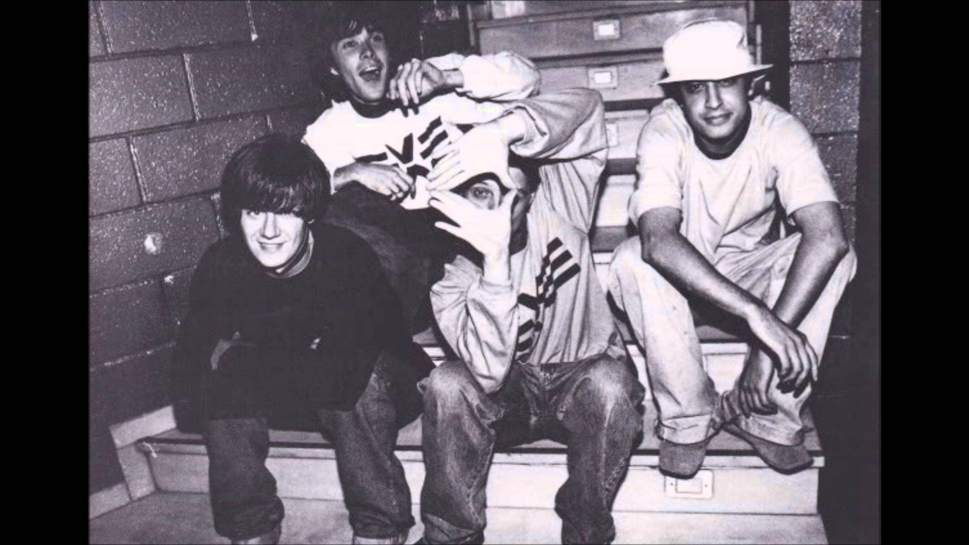 The Stone Roses- live at Lancaster Sugarhouse 1989
