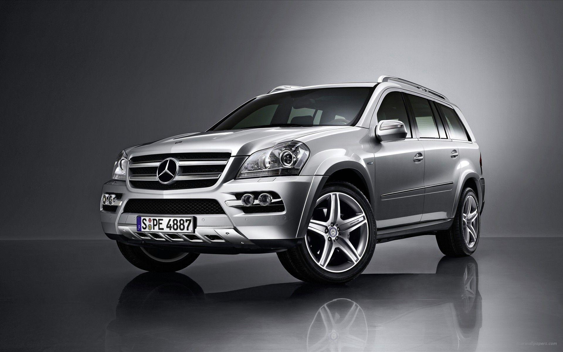 Mercedes Benz SUV Wallpaper