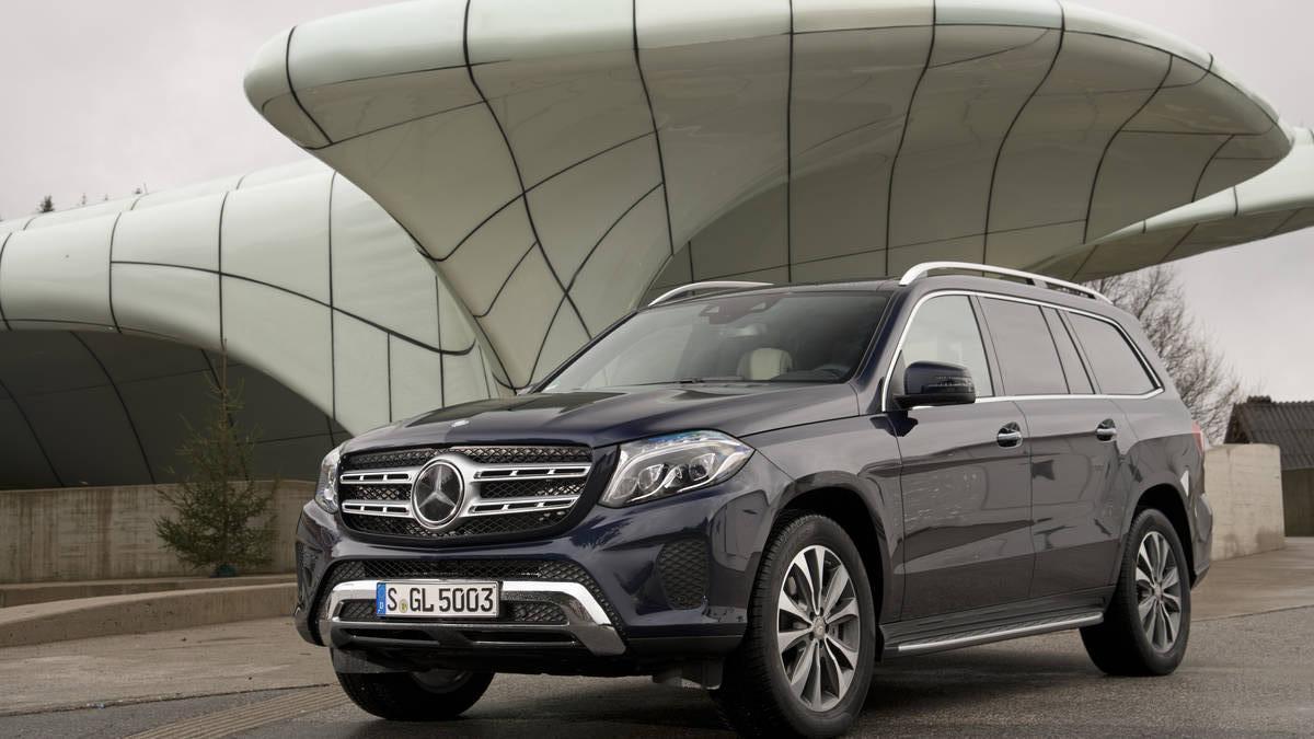MERCEDES BENZ GLS DESKTOP WALLPAPER
