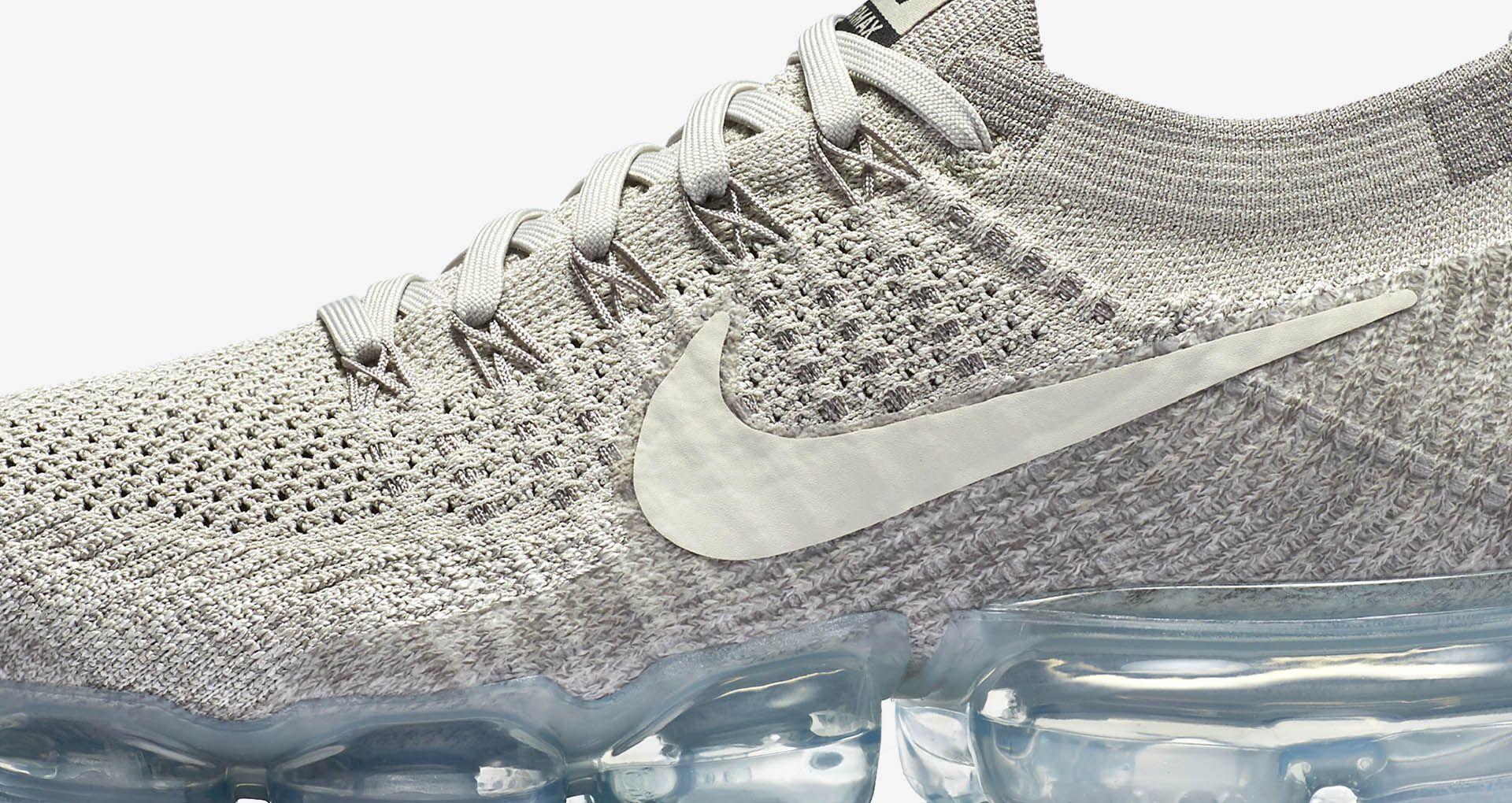 Nike Air VaporMax Flyknit Pale Grey