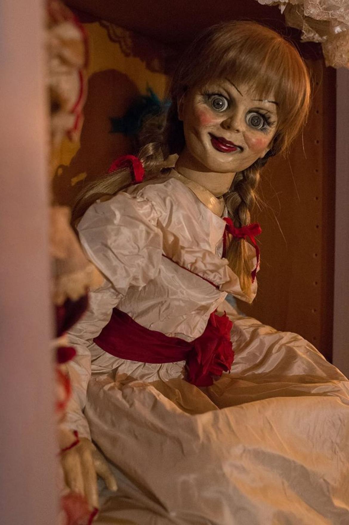 Photo That Prove 'Annabelle' Is The Most Horrifying Doll You