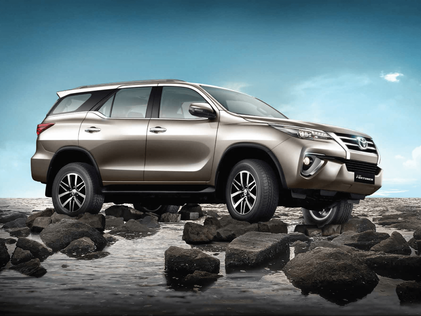 Fortuner Car Wallpaper For Mobile