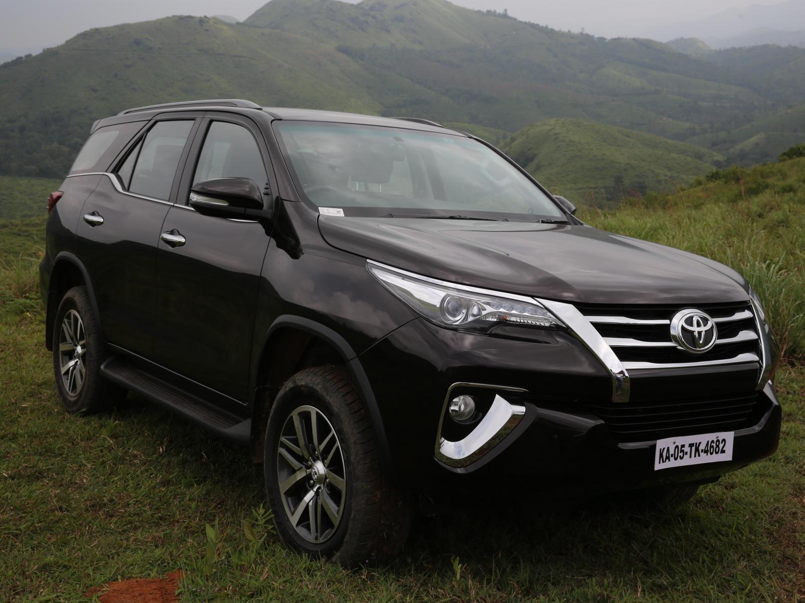 Toyota Fortuner Wallpapers Wallpaper Cave
