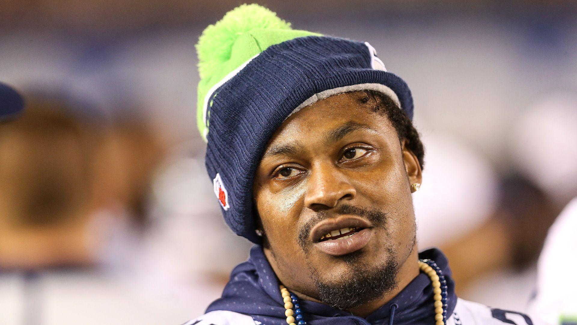 Marshawn lynch Wallpaper Image Photo Picture Background
