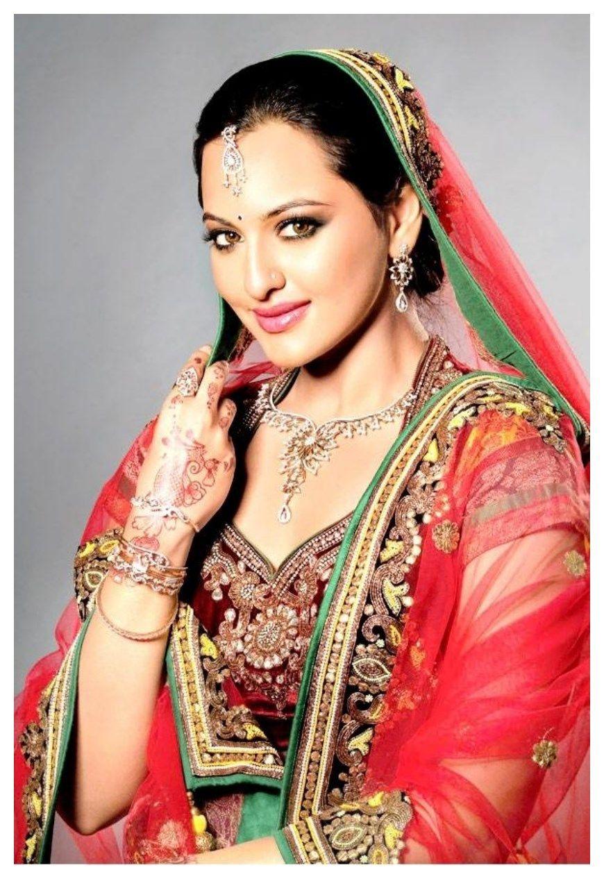 Sonakshi Sinha Bollywood Star HD wallpaper Pics