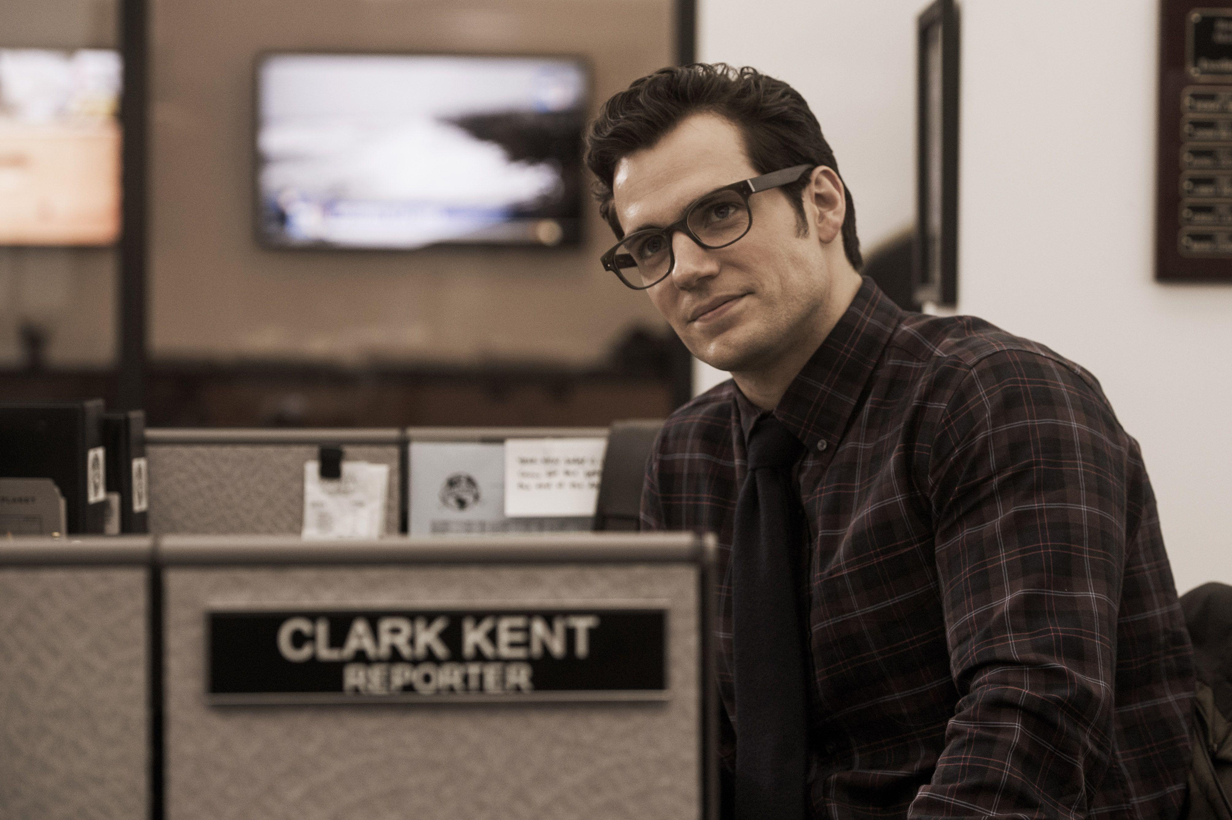 Clark Kent HD Wallpaper