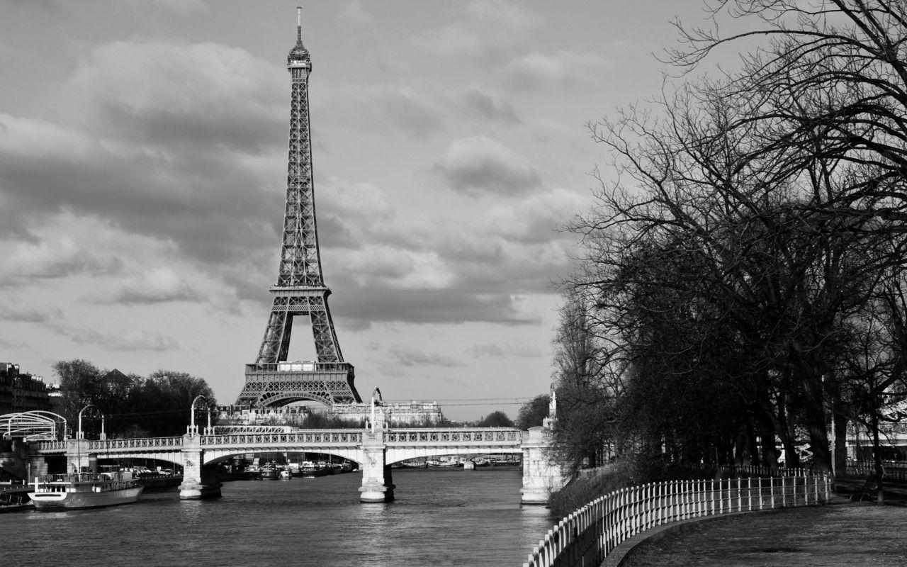 Black And White Paris Wallpaper