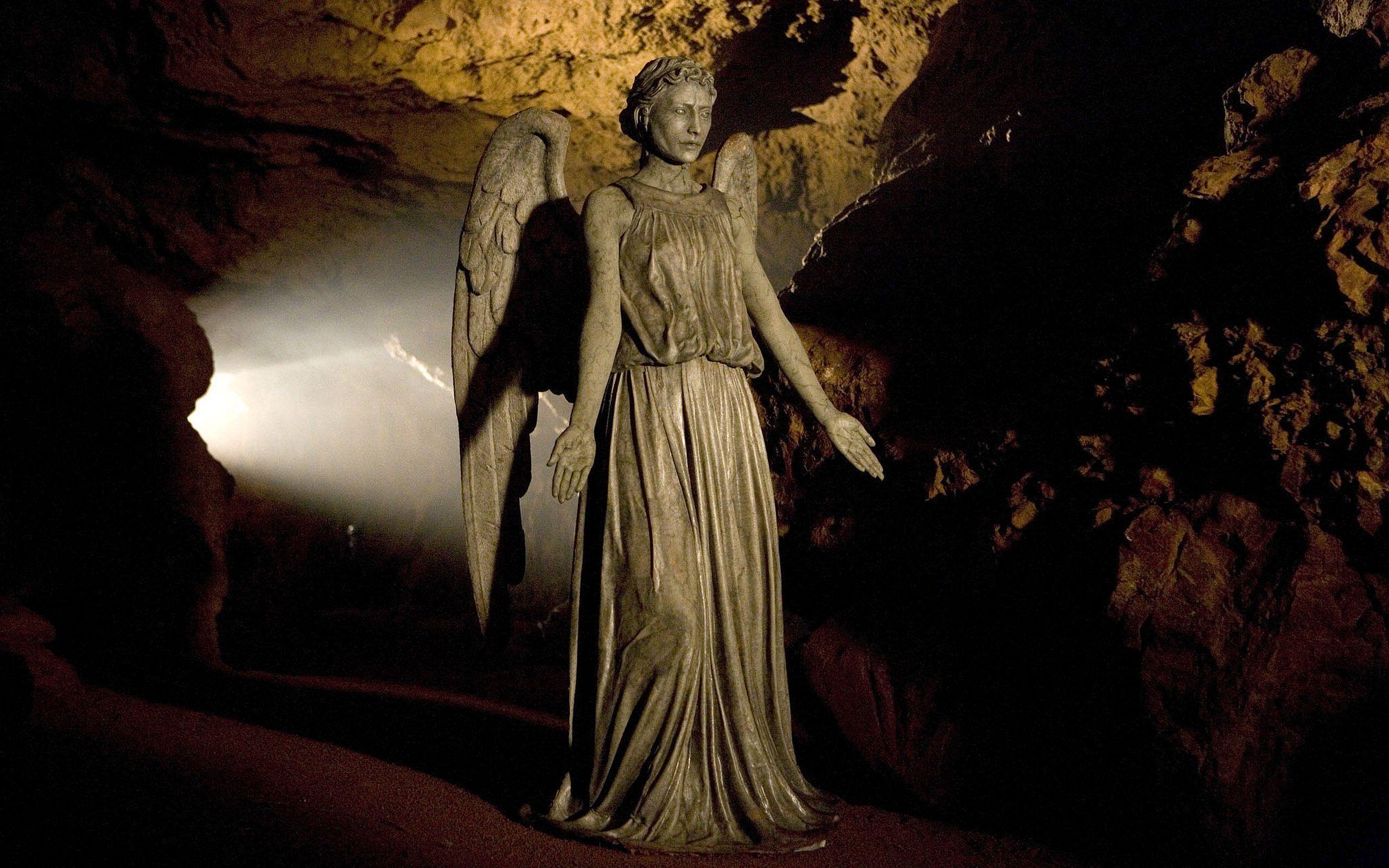 weeping angels moving wallpaper