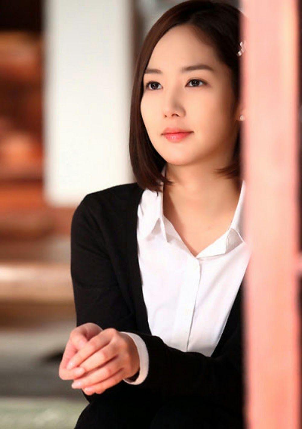 Park Min Young Beautiful HD Wallpaper Free. Korean Beauties