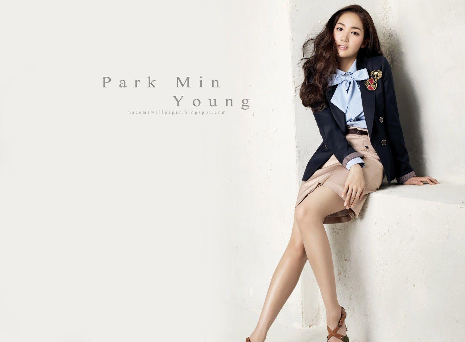 Park Min Young Wallpaper