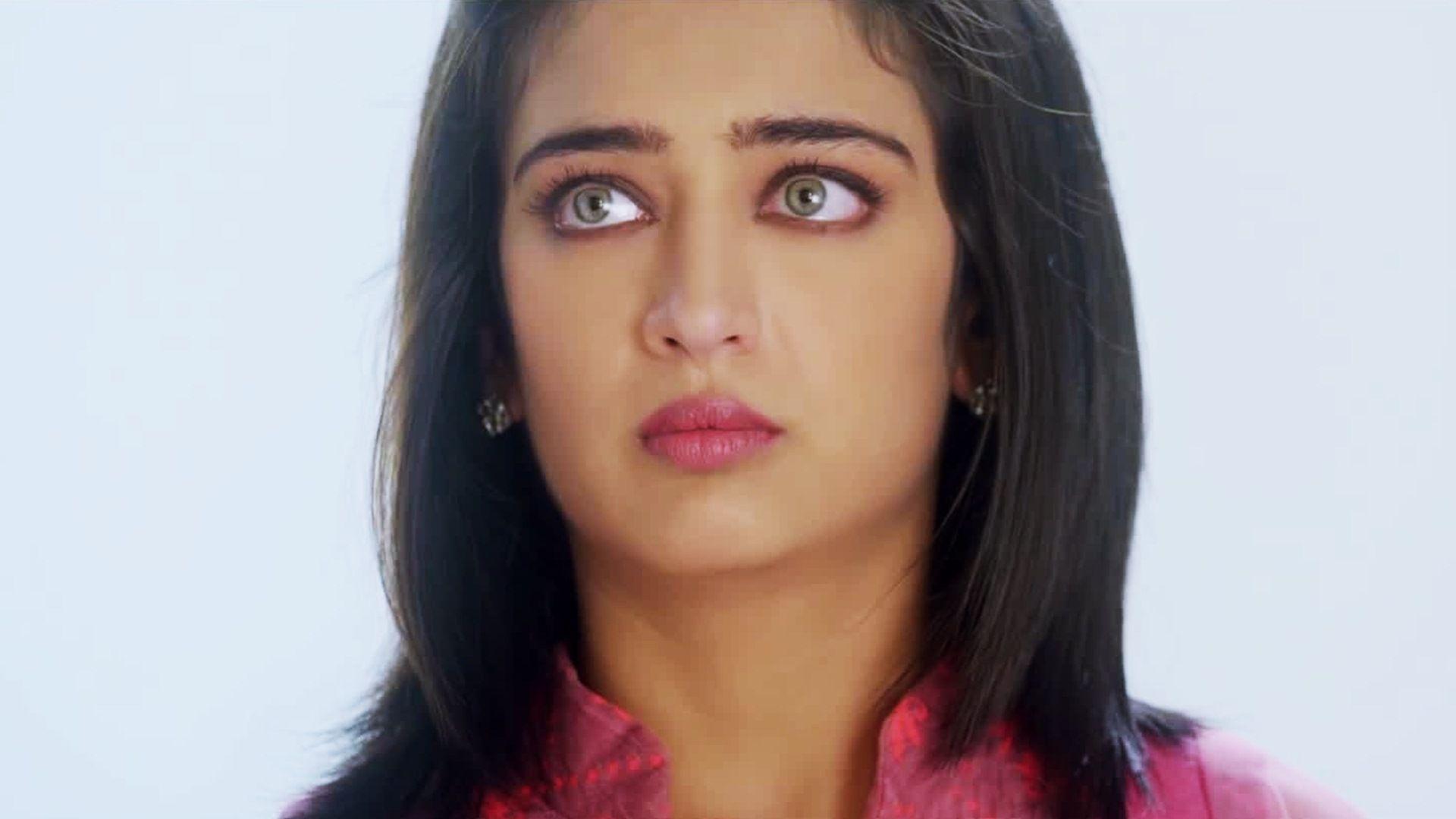 Akshara Haasan Wallpaper HD Background, Image, Pics, Photo