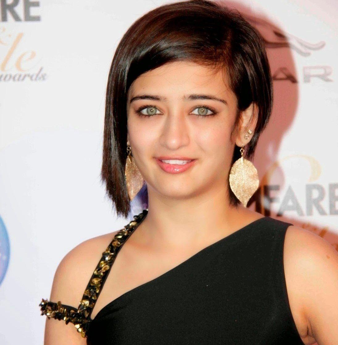 Akshara Haasan Eyes Clipart