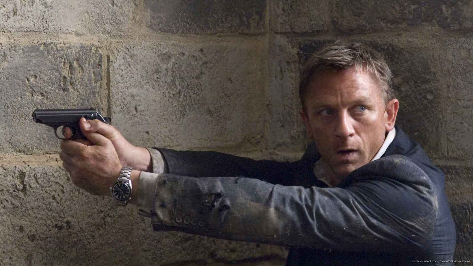 Daniel Craig Wallpaper High Resolution and Quality Download