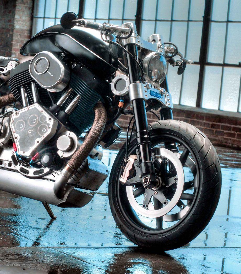 Photos of Vyrus 987 C3 V4 vs X132 Hellcat motorcycles