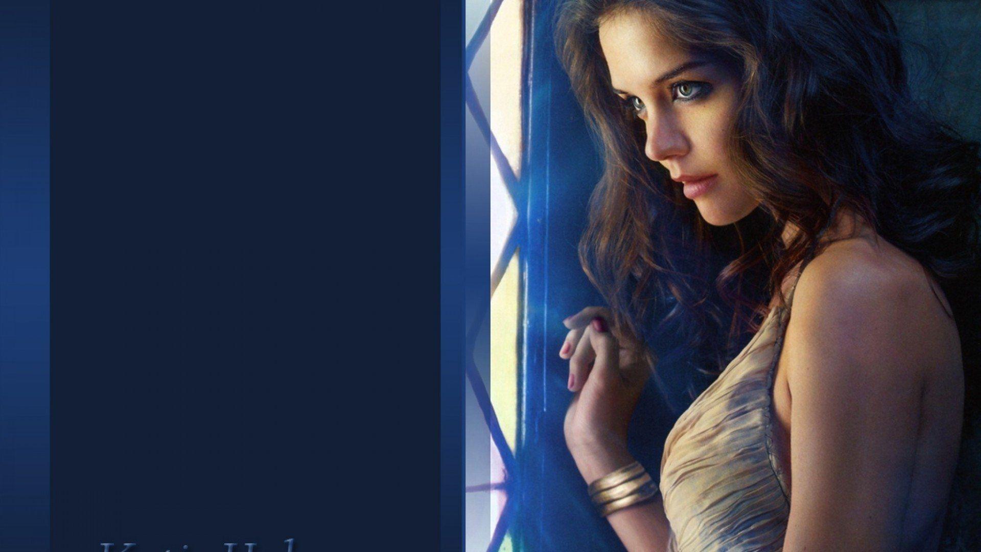 Katie Holmes HD Wallpaper