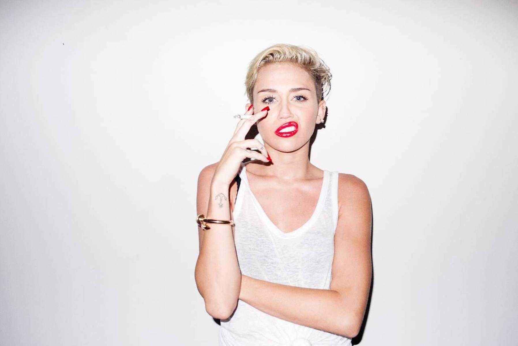 Miley Cyrus Wallpaper, HD Creative Miley Cyrus Picture, Full