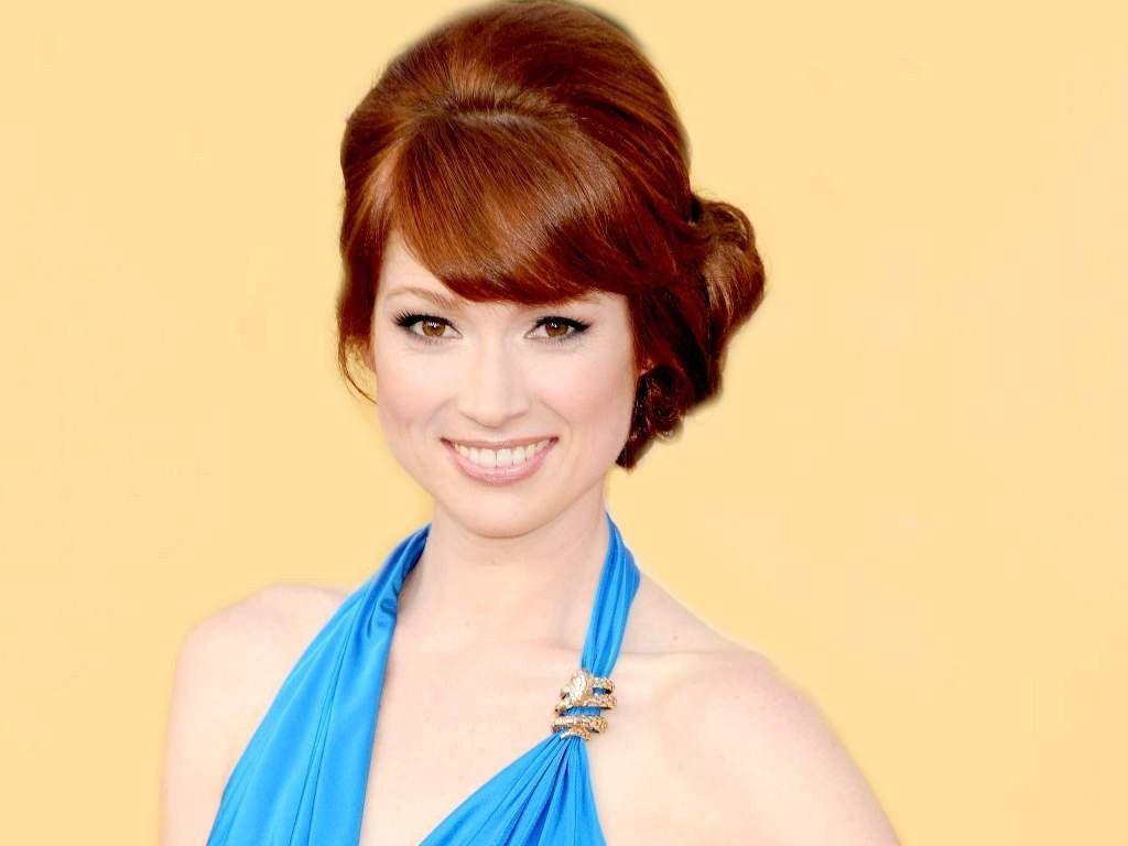 Ellie Kemper Mindy Kaling People's Most Beautiful 2011
