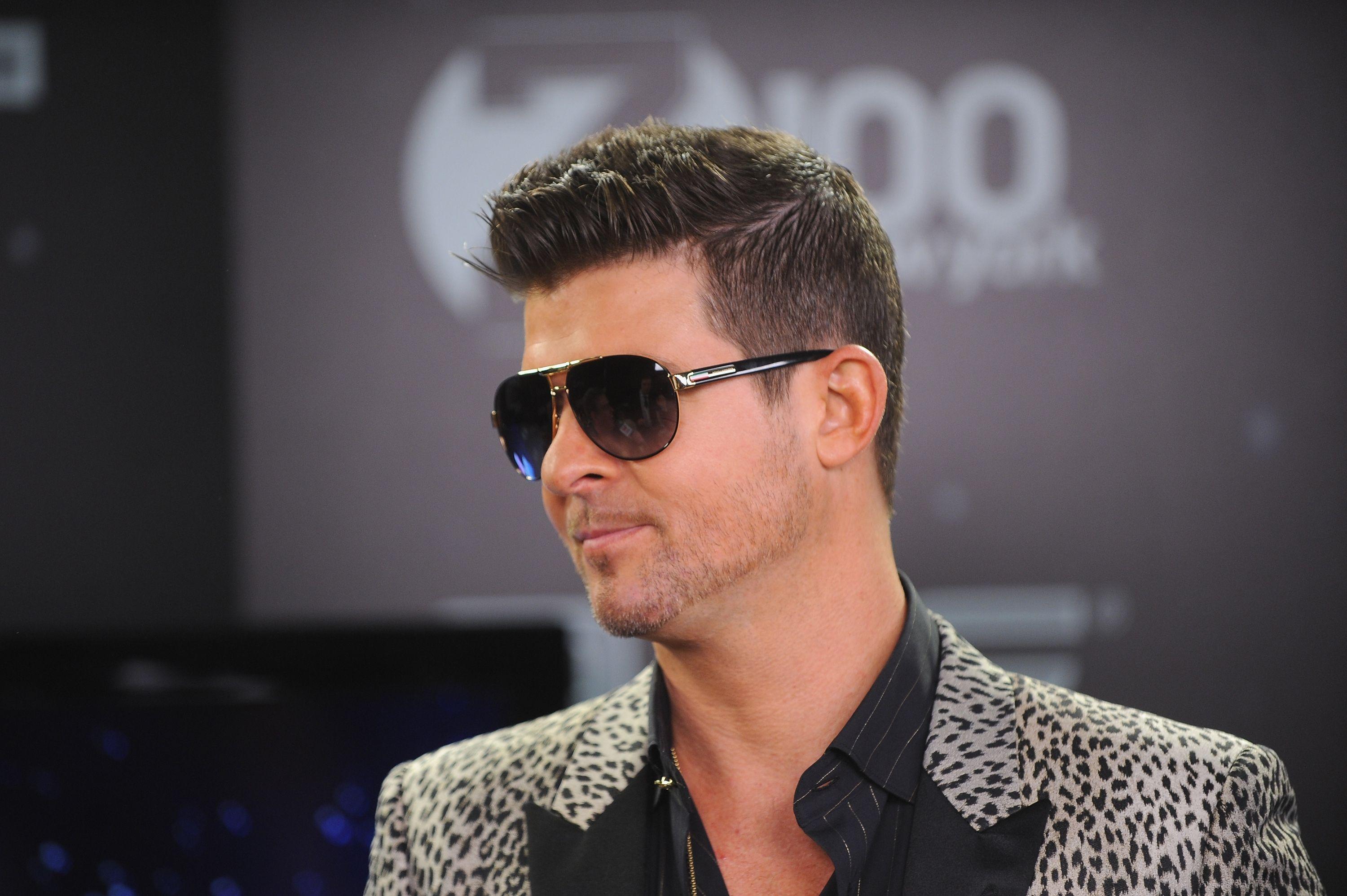 Robin Thicke Wallpaper Image Photo Picture Background