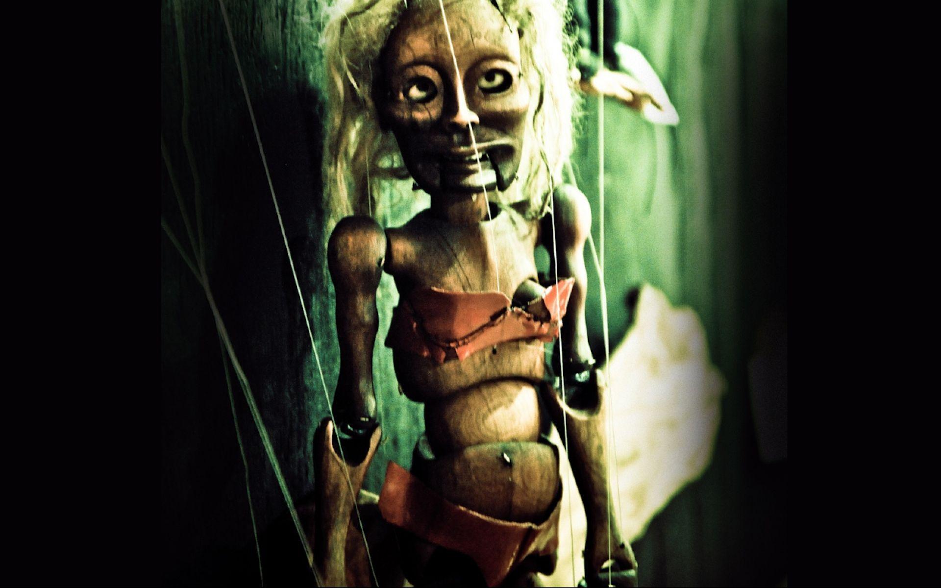 Dark horror macabre gothic puppet art wallpaperx1200