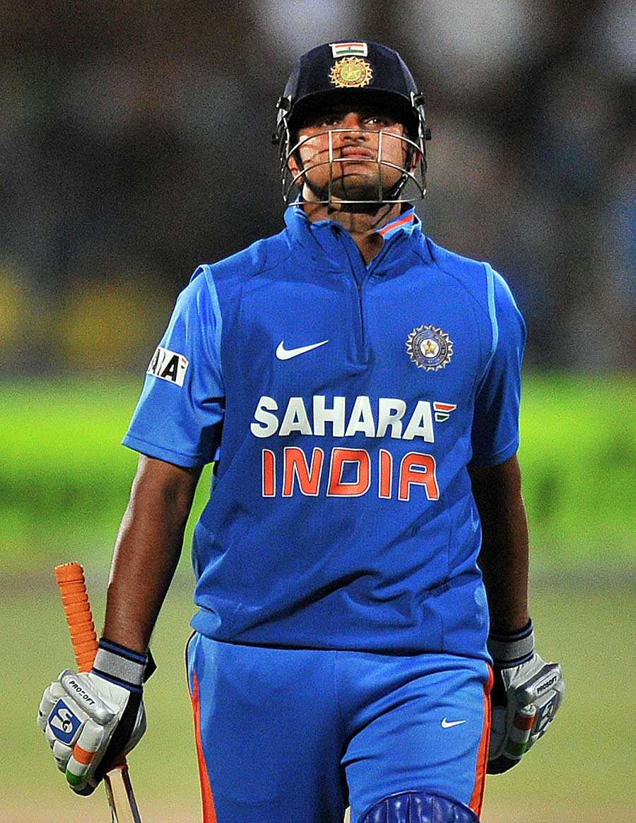 Craze For Sports: Suresh Raina Wallpaper