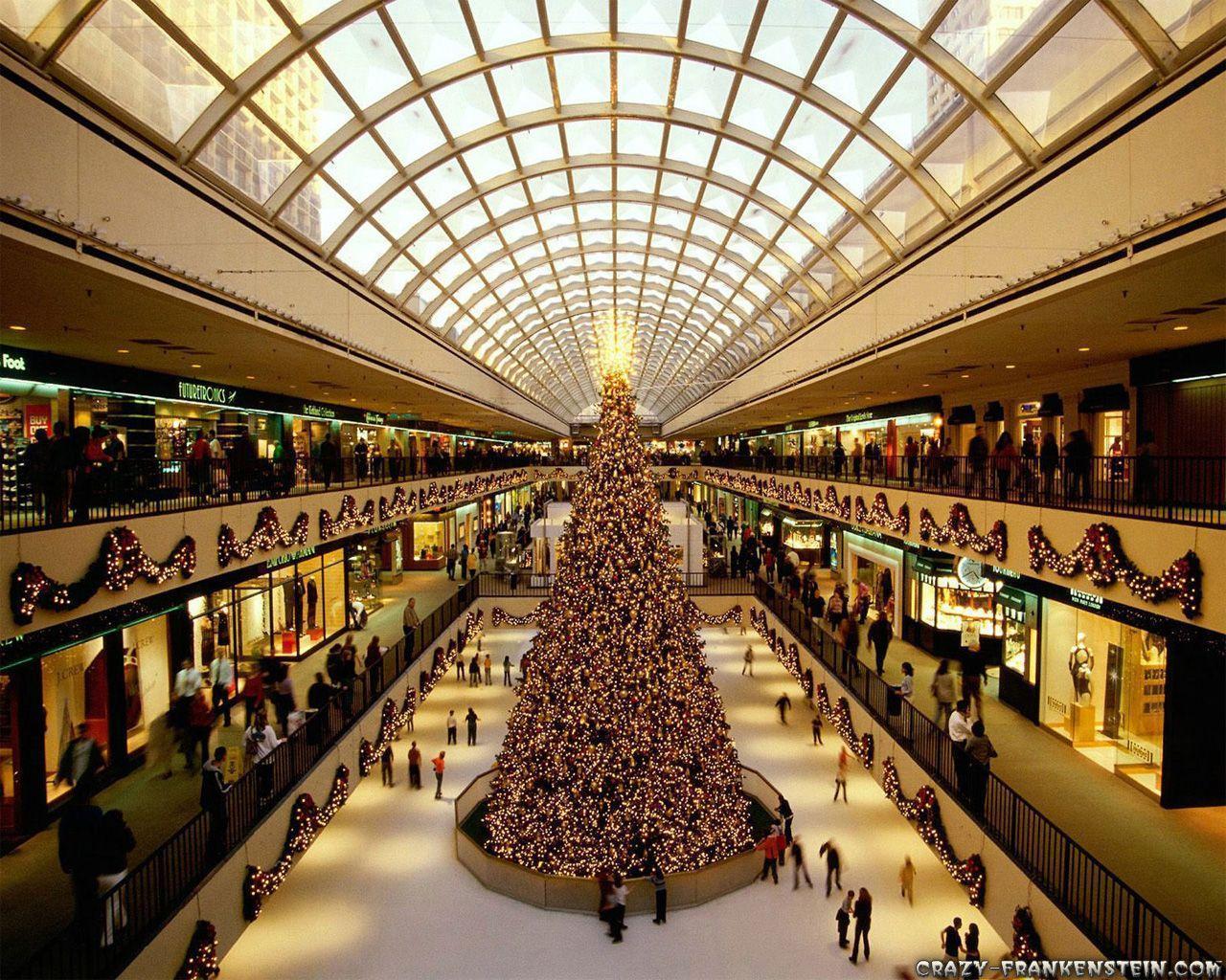 Big Christmas Tree At Mall Wallpaper 1280×1024