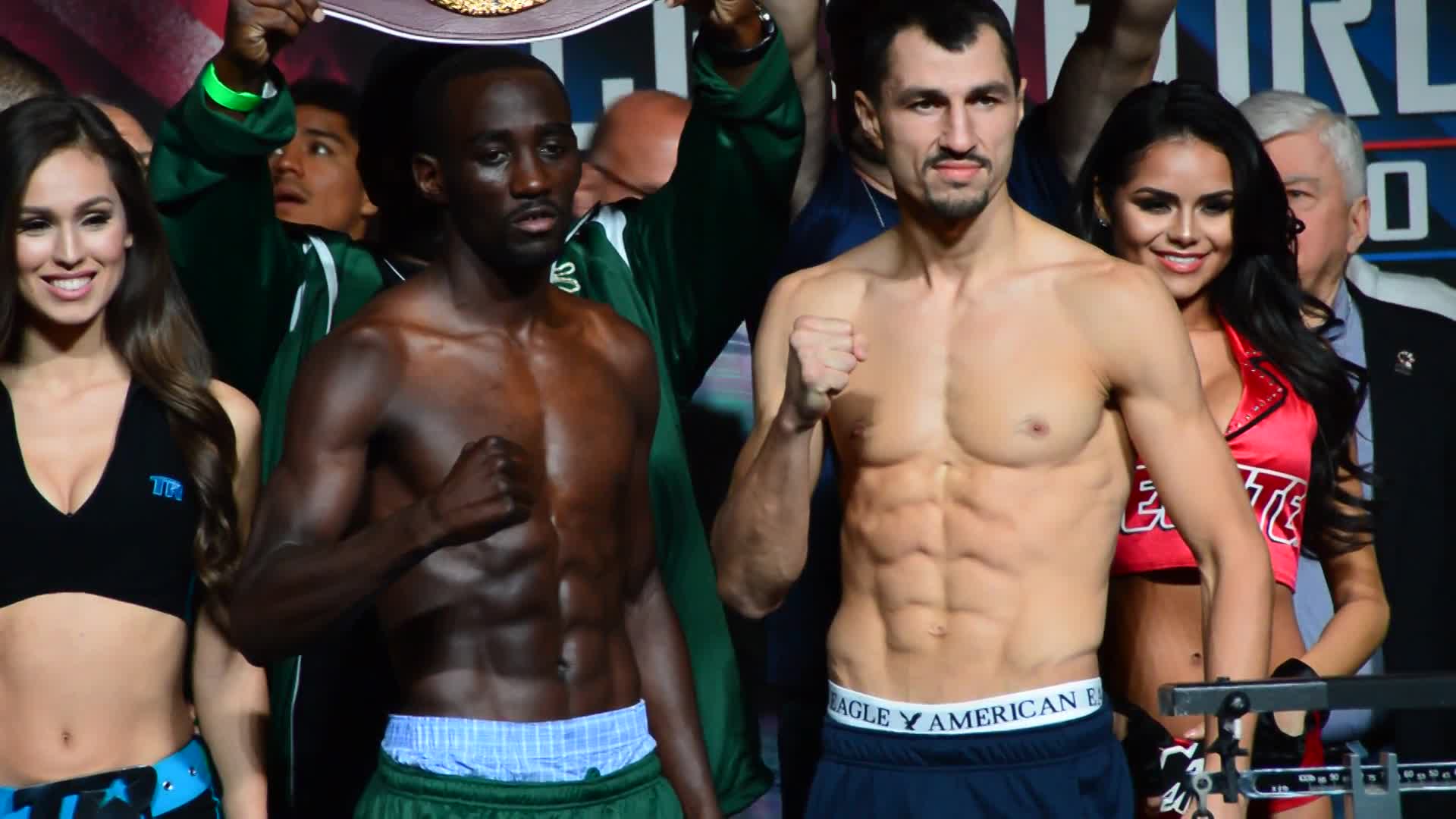 Freddie Roach will win $9,000 if Viktor Postol knocks out Terence