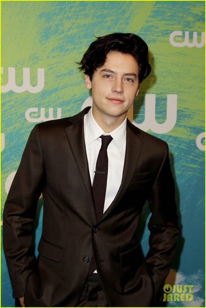 Cole Sprouse Suits Up For CW Upfronts With 'Riverdale' Co Star KJ
