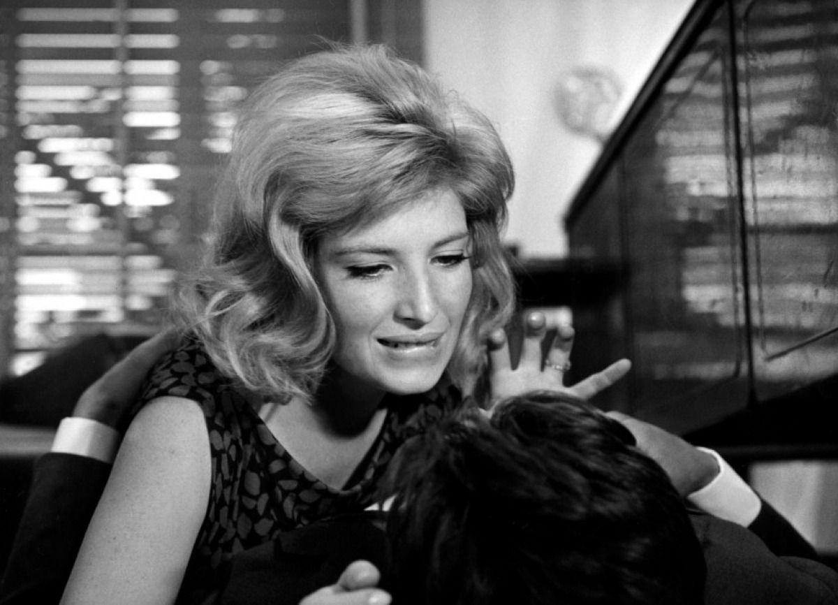 Monica Vitti Wallpapers - Wallpaper Cave