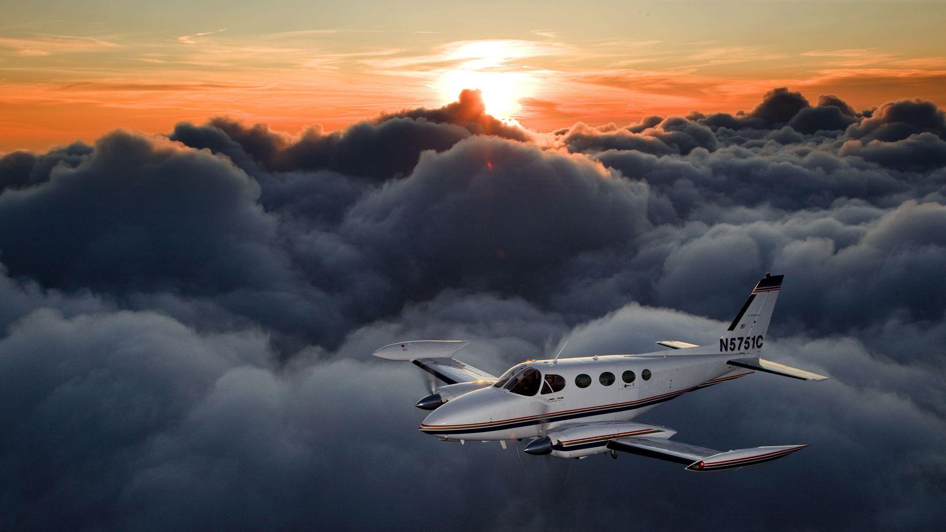Aircraft Cessna 340 Clouds Sunset