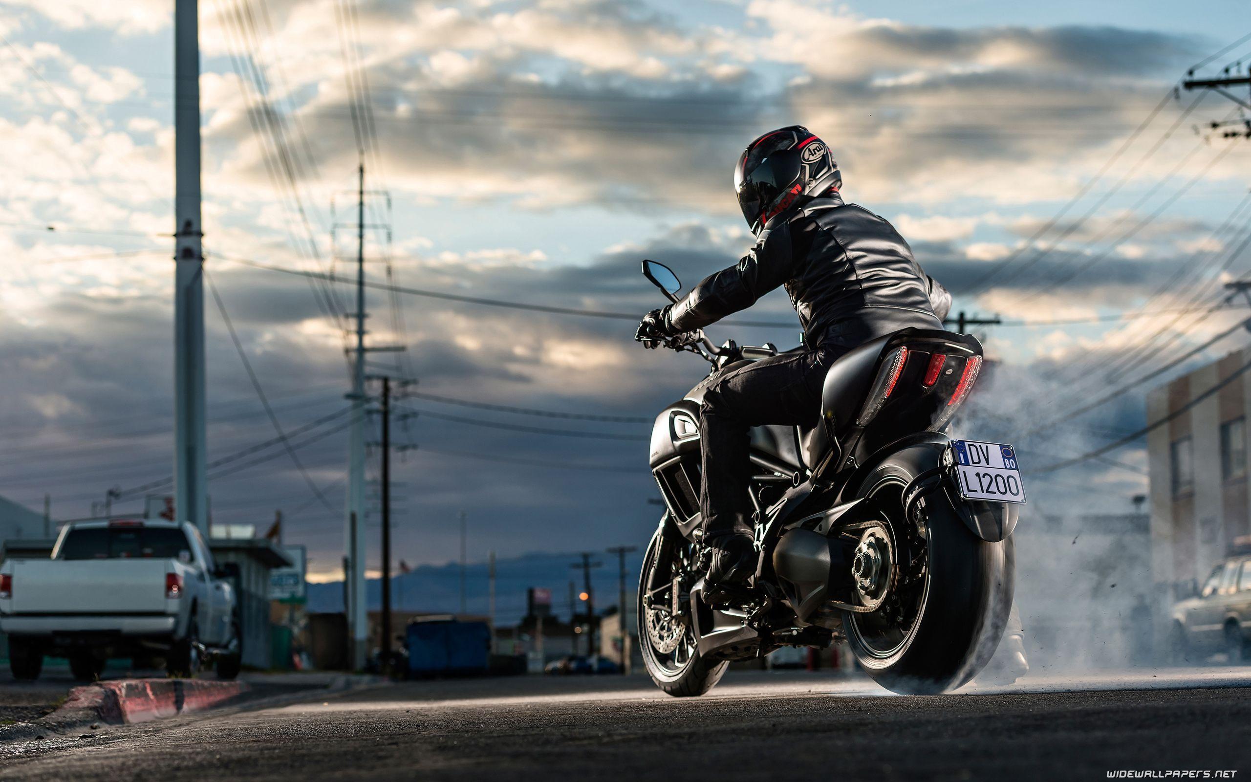 Ducati Diavel motorcycle desktop wallpaper 4K Ultra HD