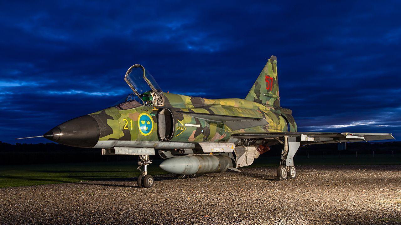 Image Fighter aircraft Airplane SAAB JAS 39 Gripen night time