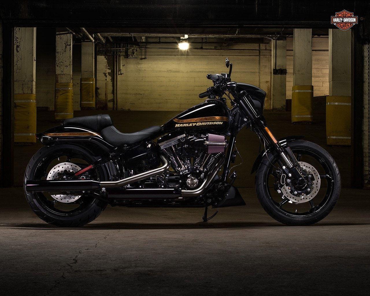 CVO Pro Street Breakout. Harley Davidson USA