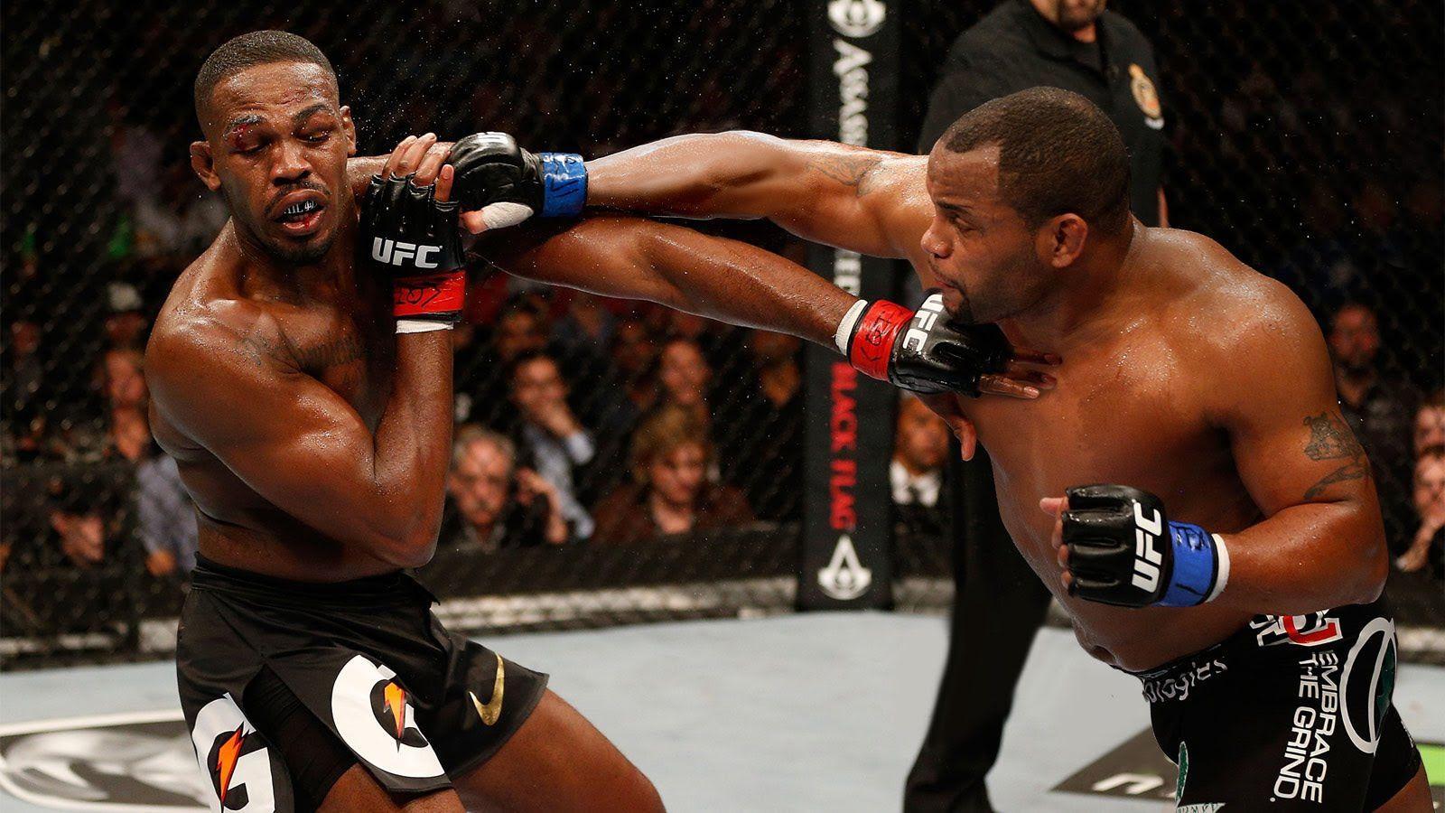 UFC 182: Jon Jones vs Daniel Cormier Full fight review shot