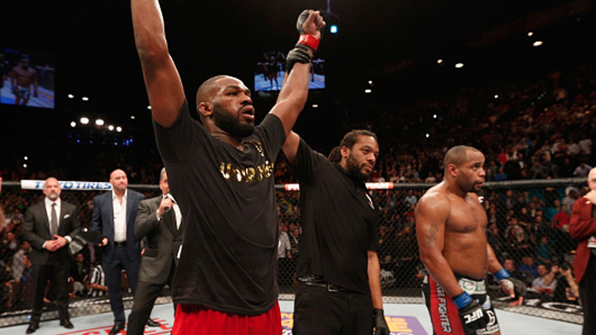 UFC 182: Jon Jones gets tested early, but defeats Daniel Cormier