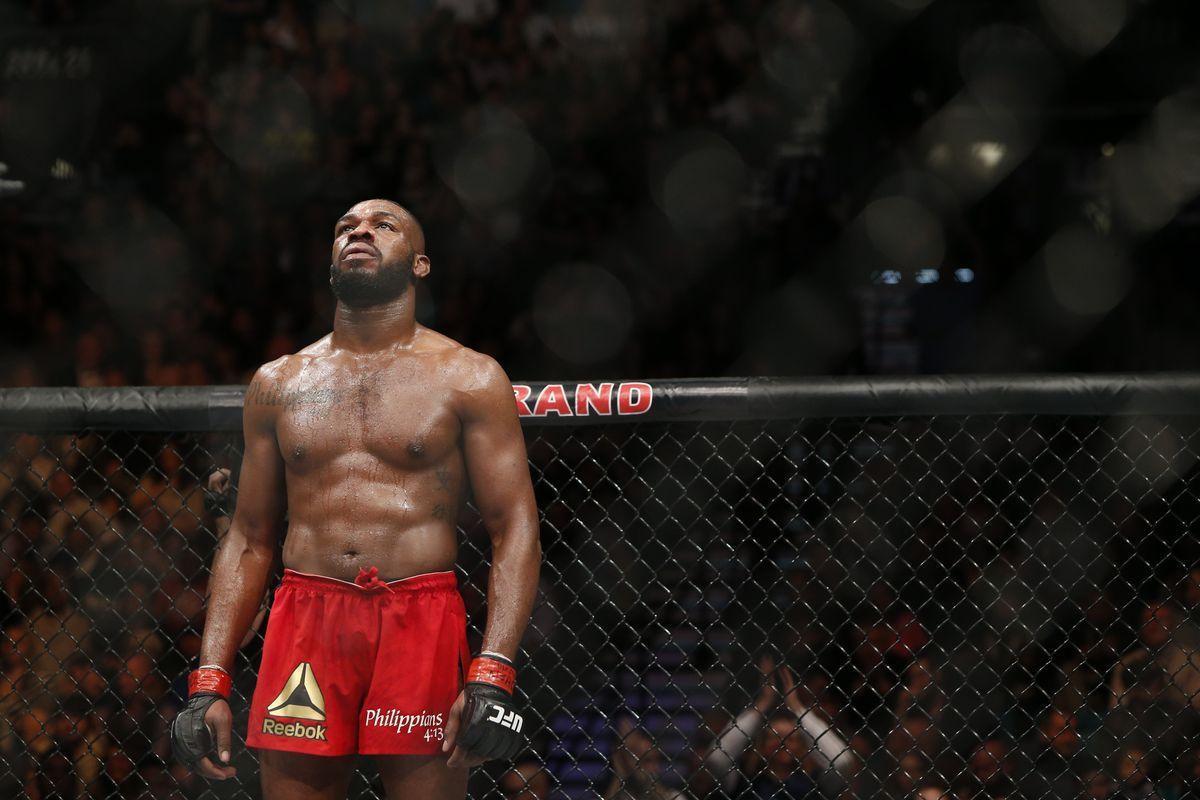 UFC 182 Results: Jon Jones Defeats Daniel Cormier With Late Round