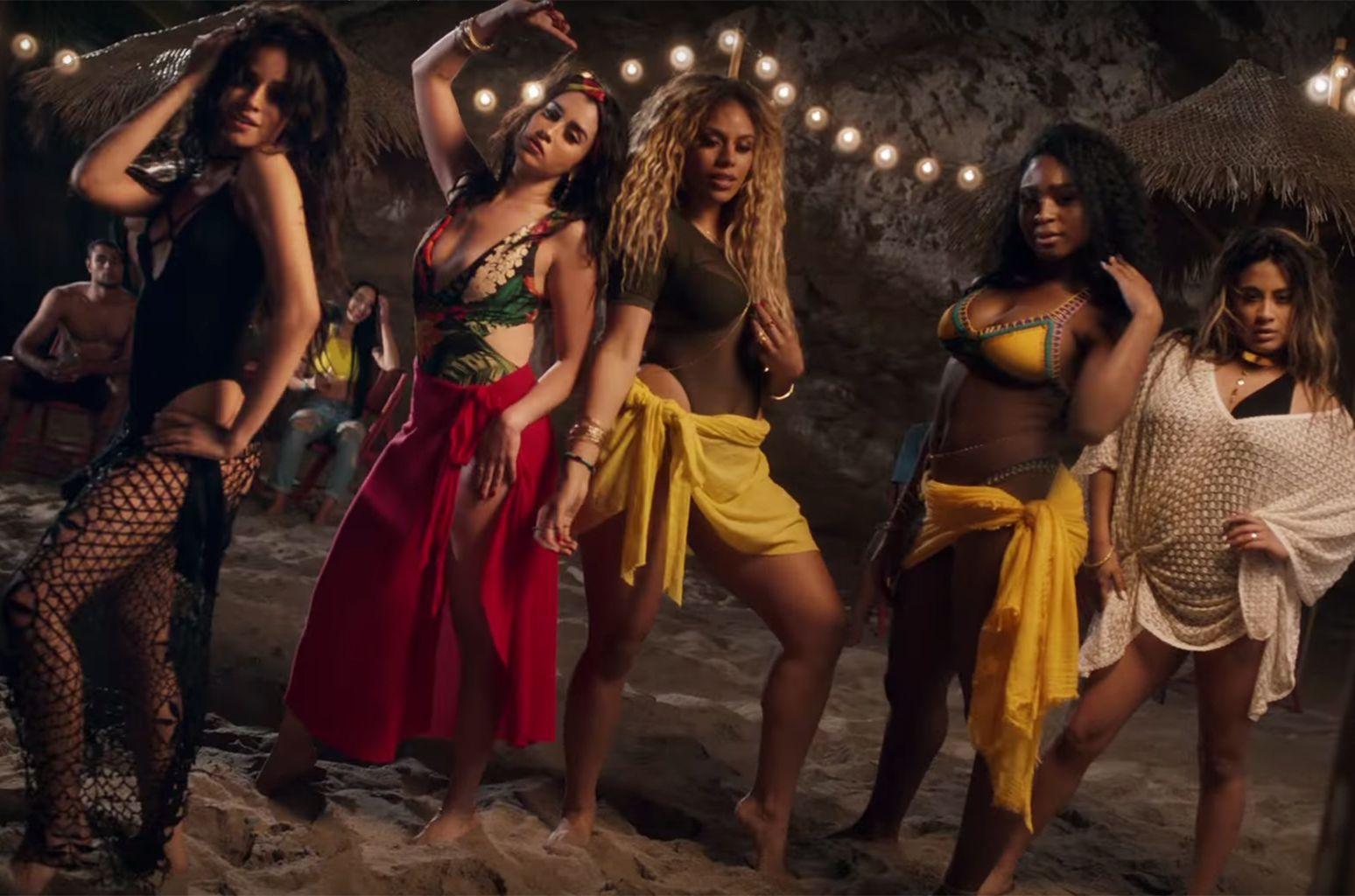 Fifth Harmony & Fetty Wap Hit the Beach For 'All in my Head Flex