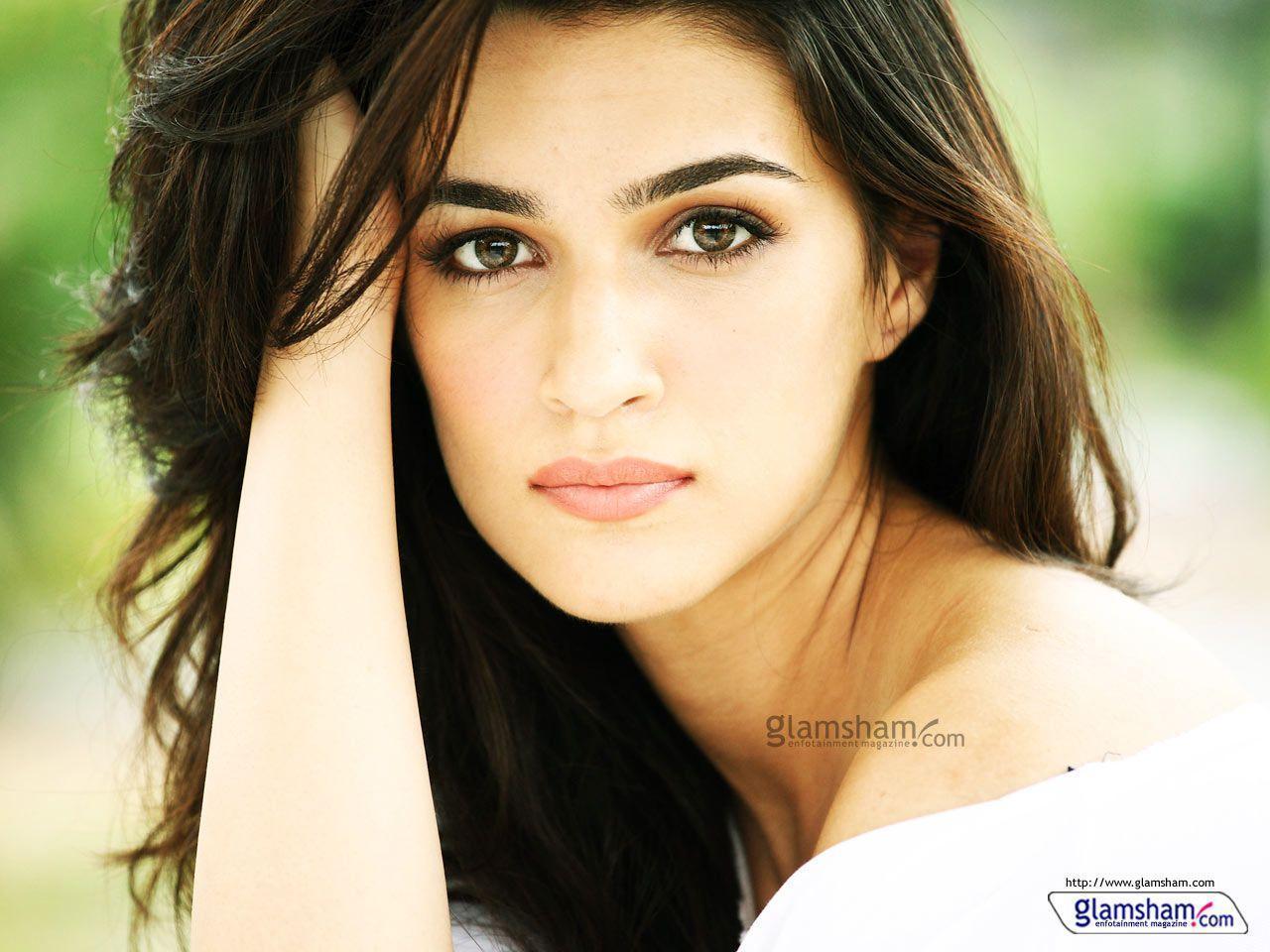 Kriti Sanon high resolution image 69433