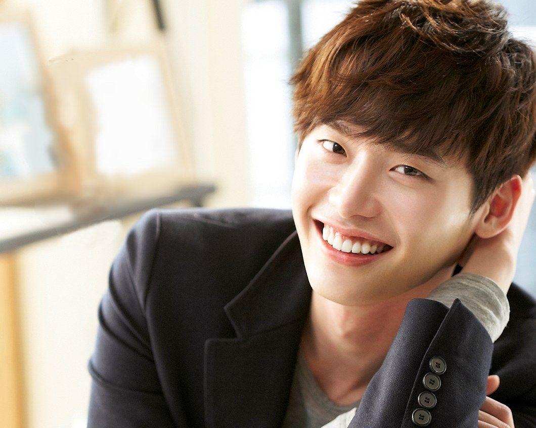 Korean Actor Lee Jong Suk Picture Gallery