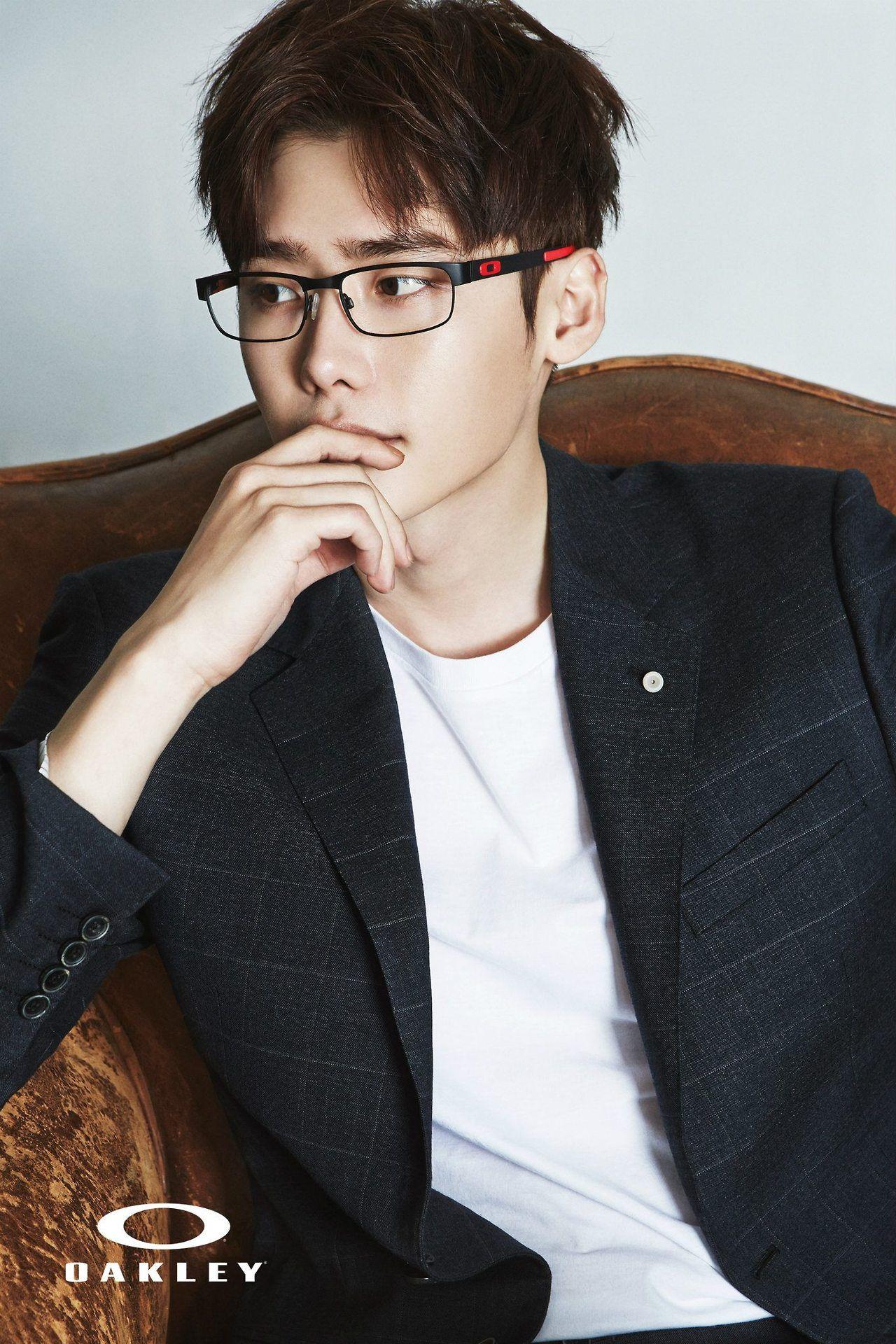 Lee Jong Suk proves glasses are in photo shoot for Oakley
