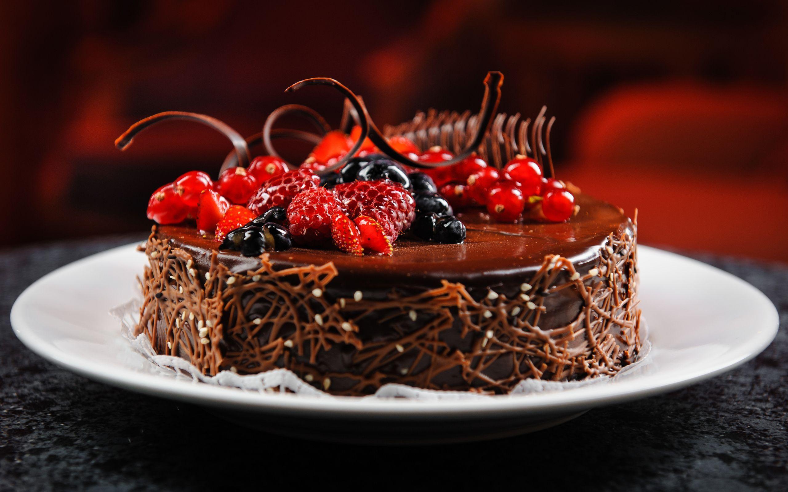 6 Best Red Birthday Cake Ideas + 3 Tasty Alternatives - Tartelette