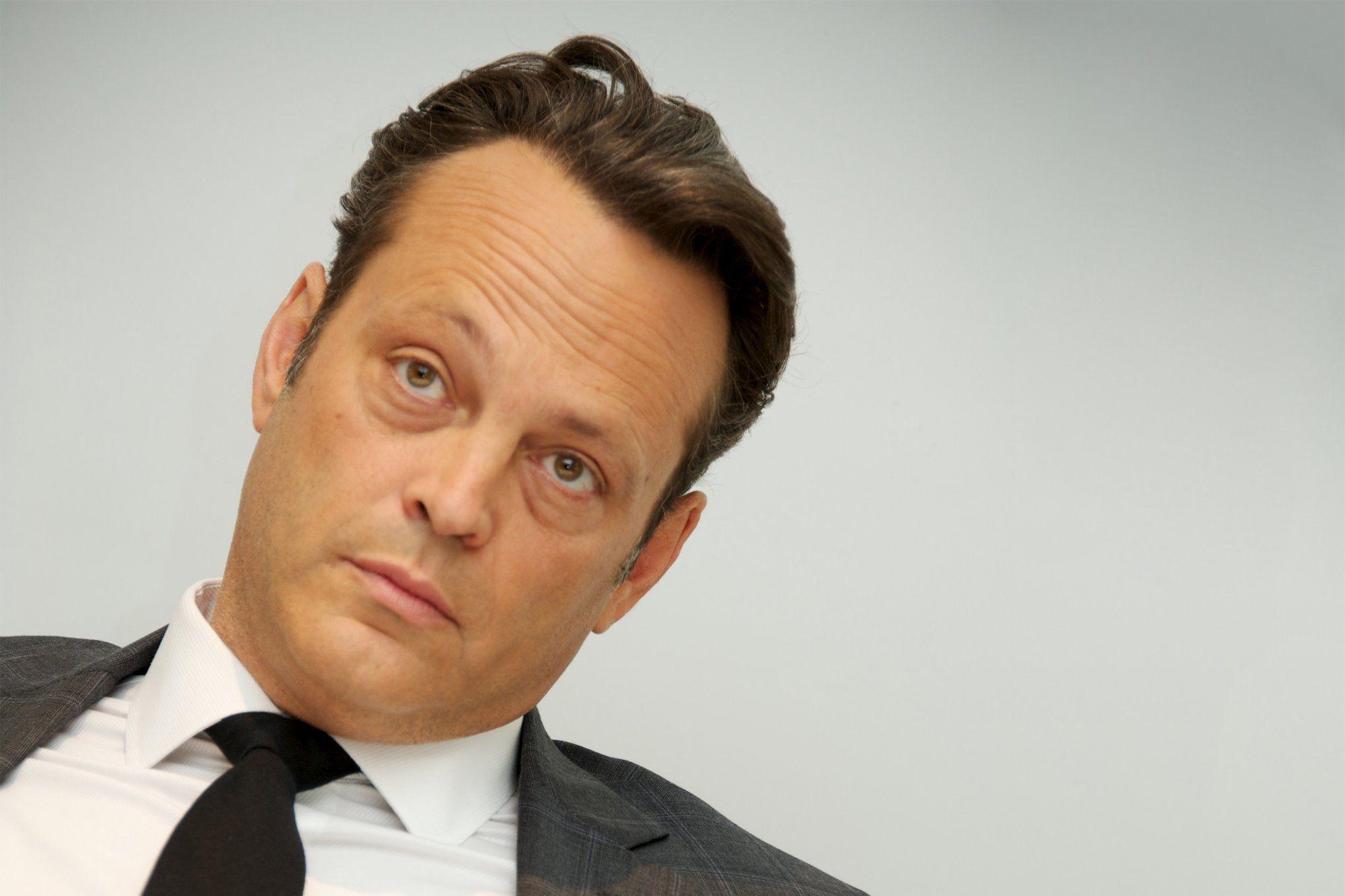 Vince Vaughn Wallpaper Image Photo Picture Background