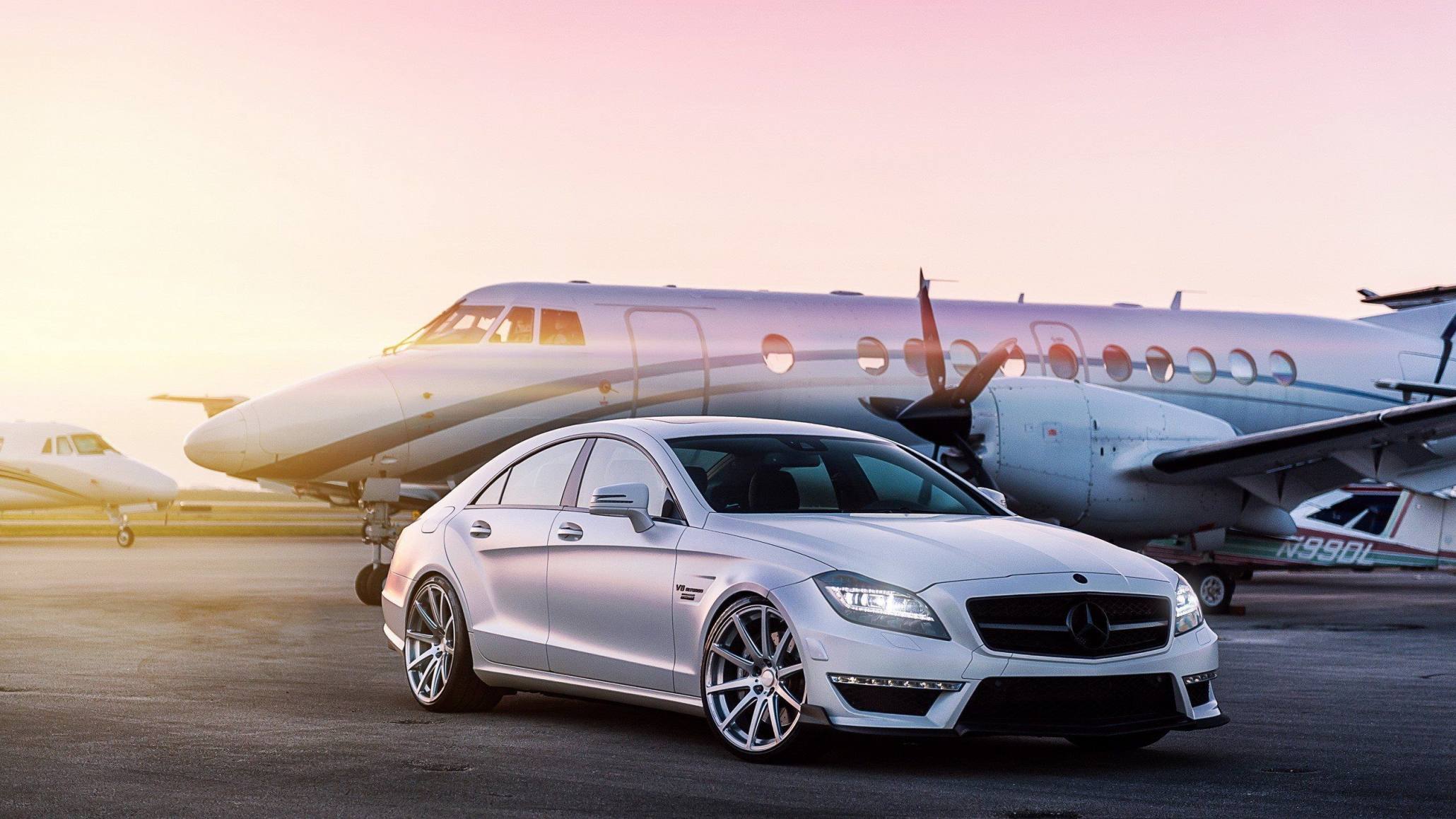billionaire luxury lifestyle wallpaper