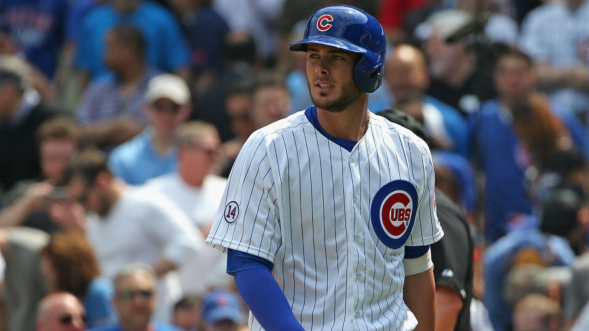 Cubs fan yells 'You suck!' at Kris Bryant after third strikeout