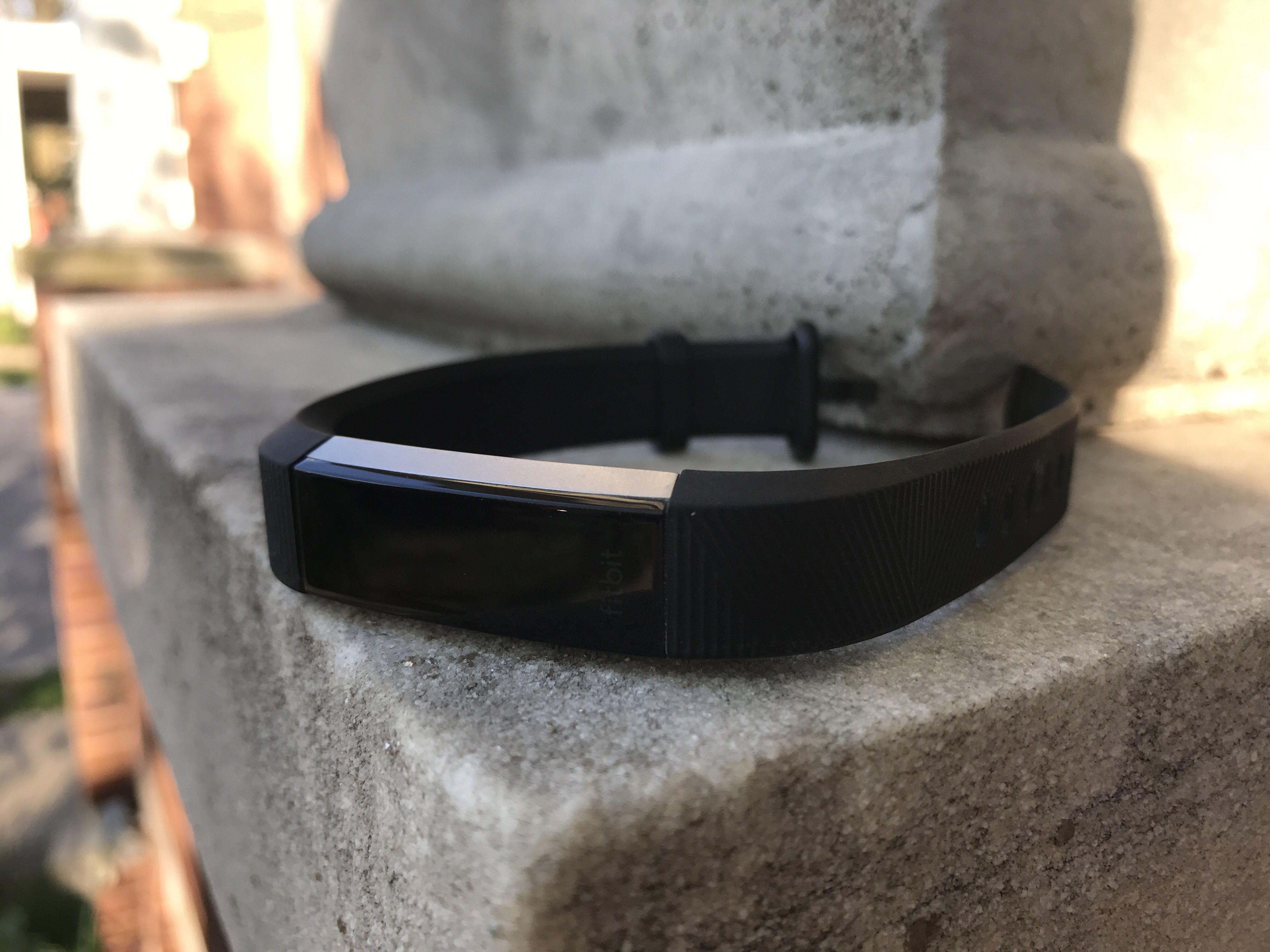 Fitbit Alta HR Review: Is this the best slim fitness tracker