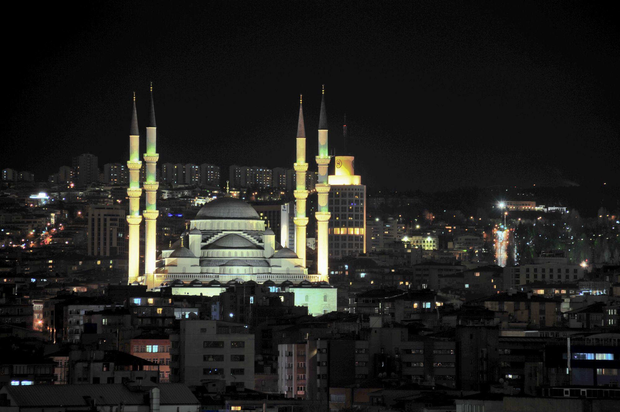 İç anadolunun en önemli şehri ve başkenti Ankara`nın resimleri