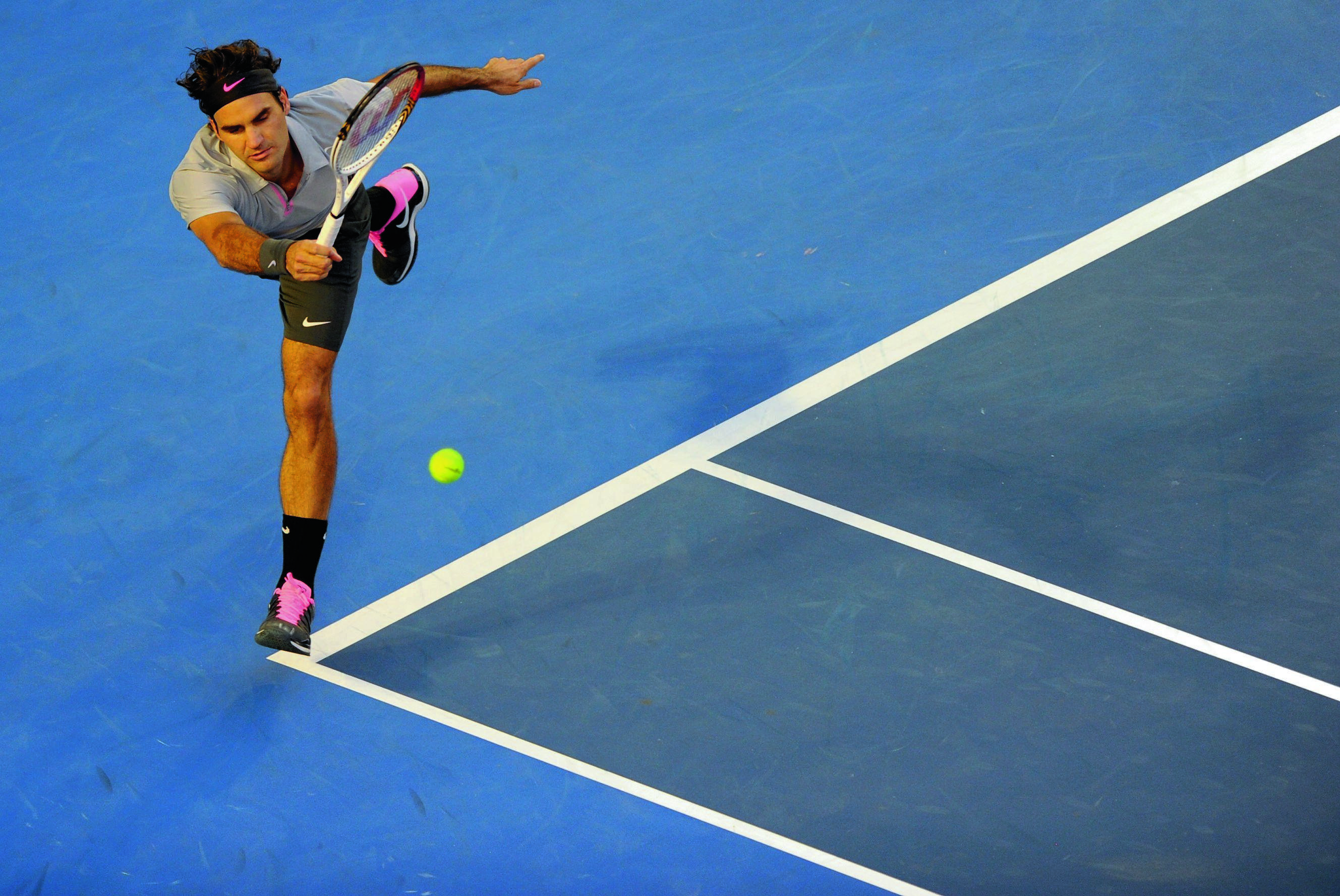 Tennis Super Star Roger Federer HD Wallpaper