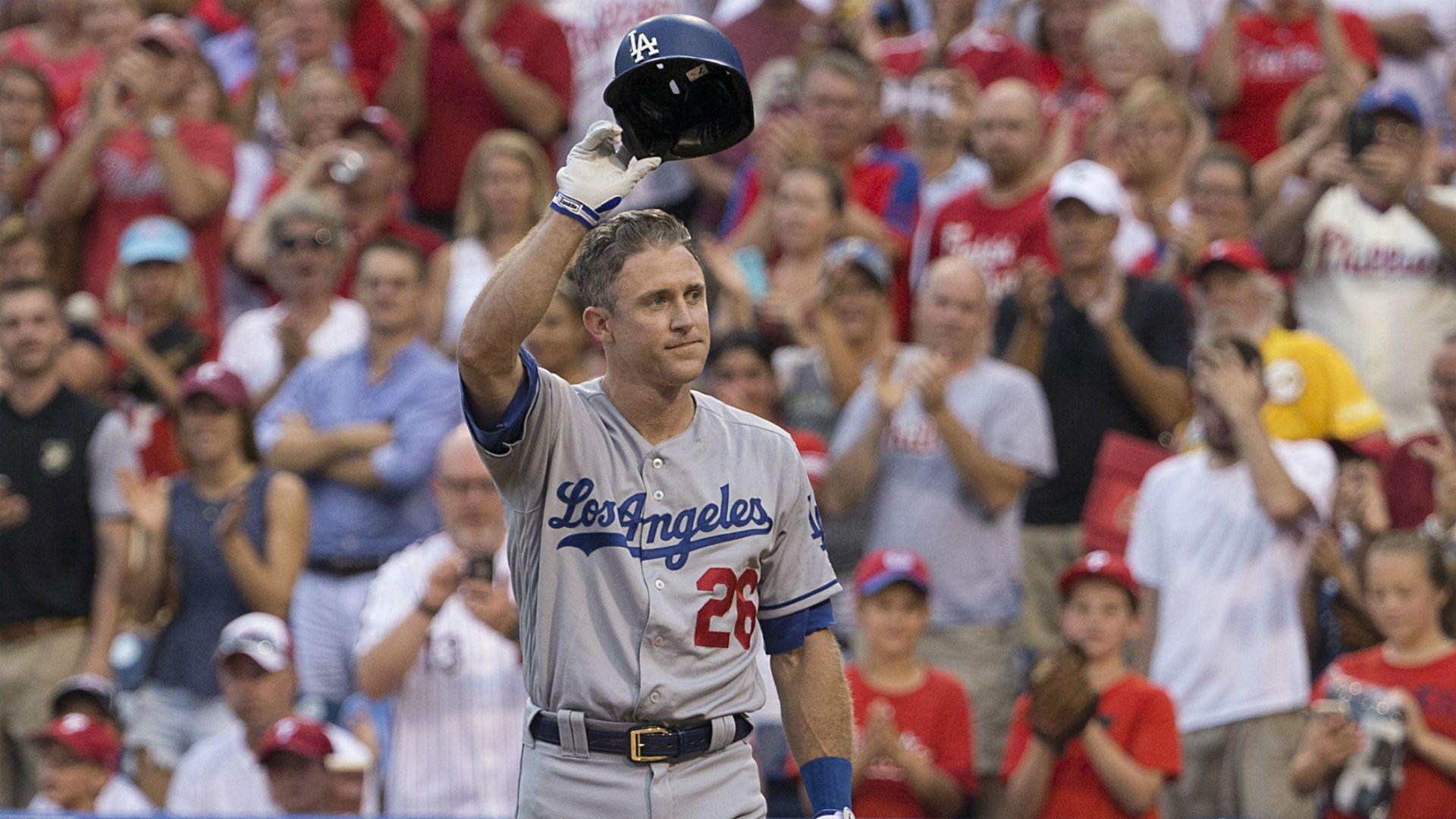 Chase Utley enjoys first night back in Philadelphia as a Dodger