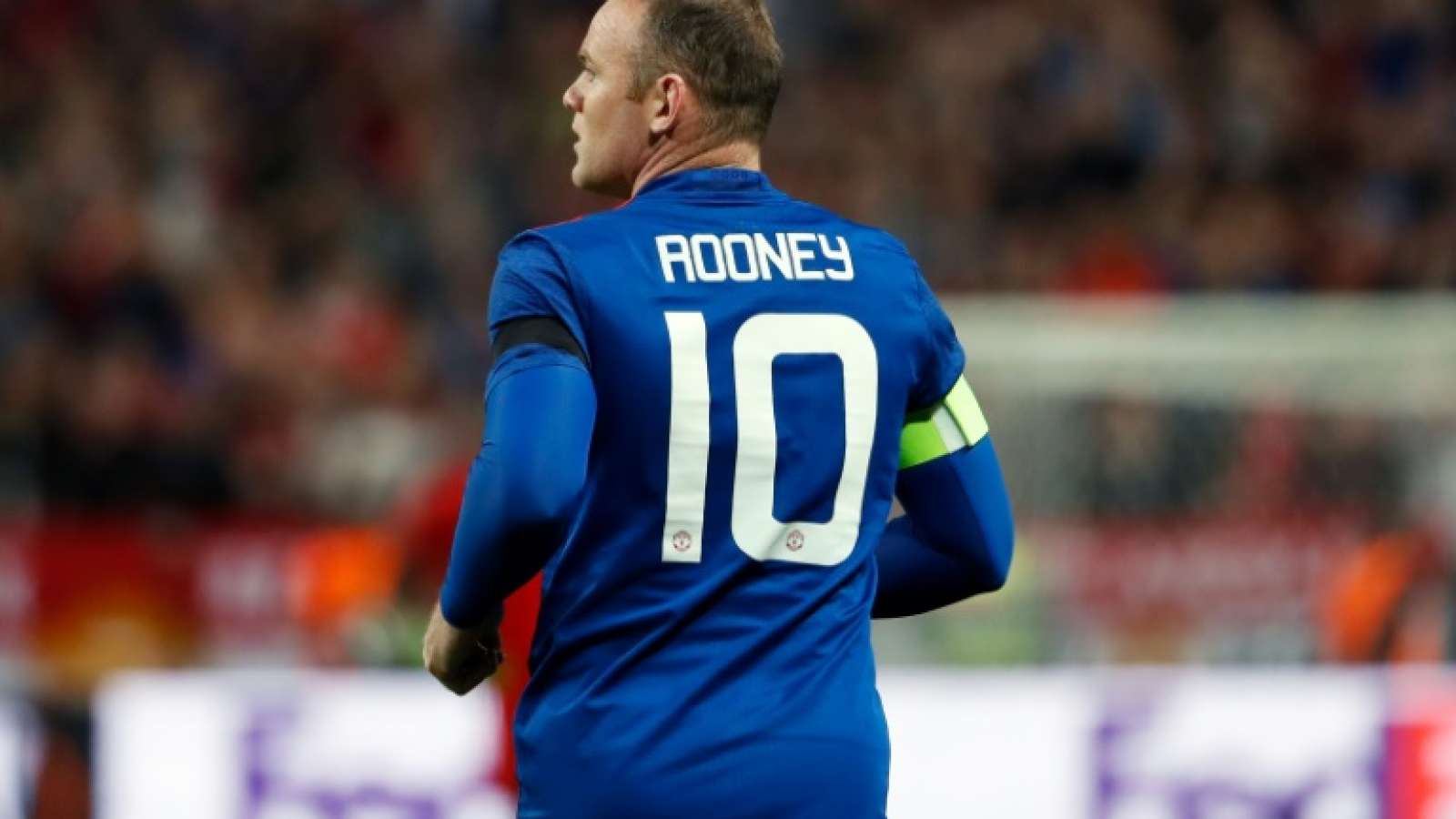 Wayne Rooney: Striker returns to Everton from Manchester United