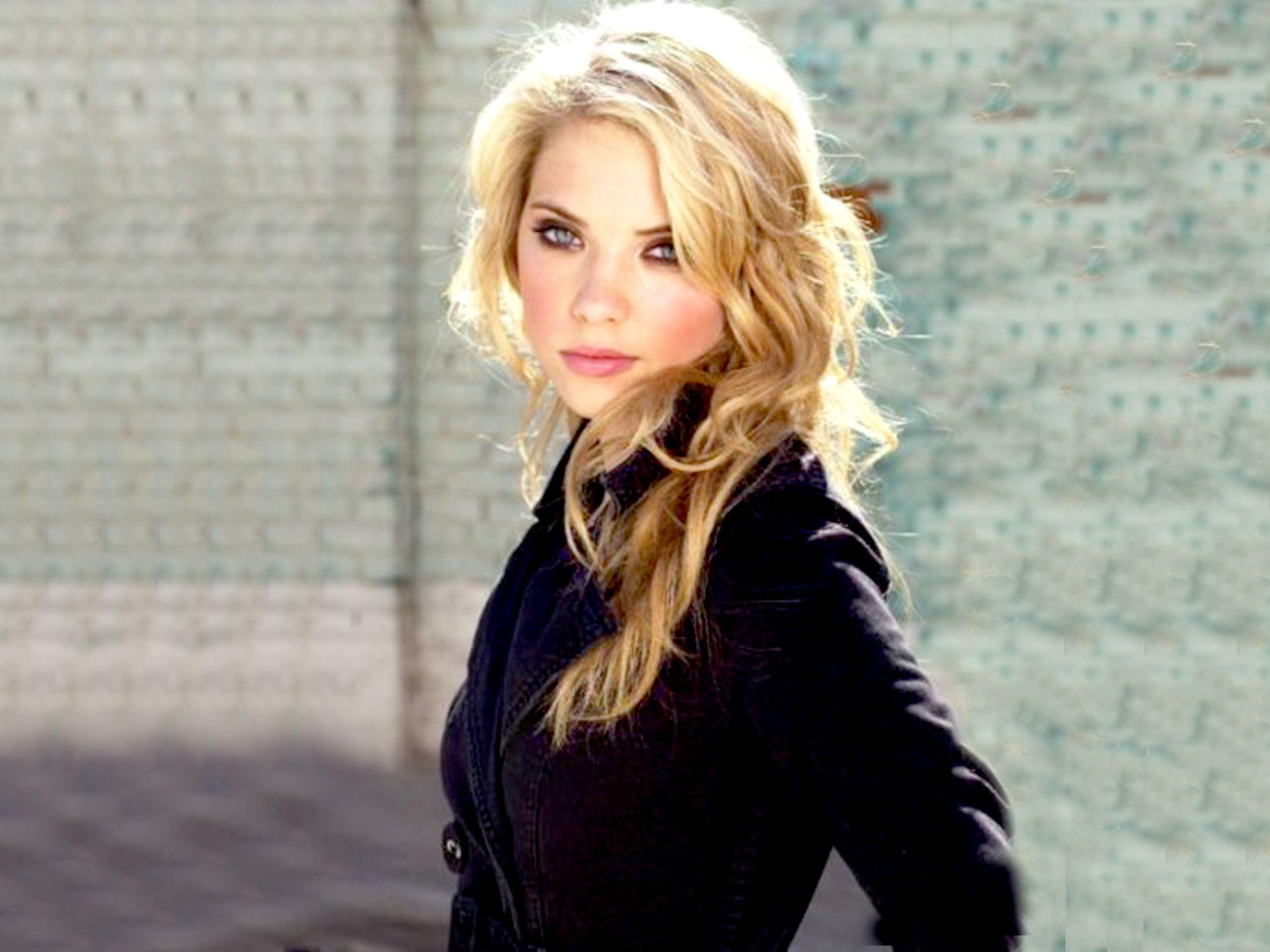 Ashley Benson HD Wallpaper